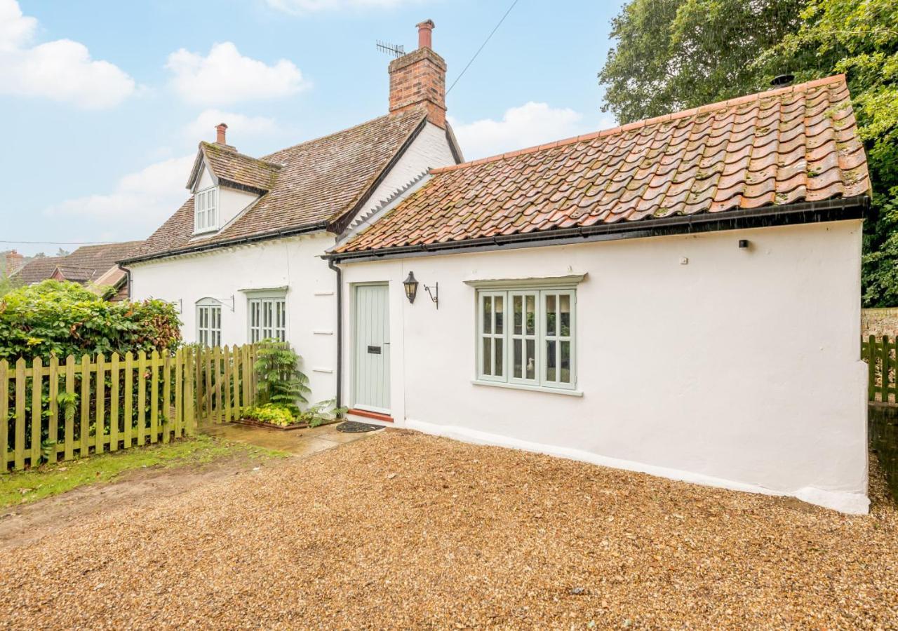 Wisteria Cottage Snape  Exterior foto